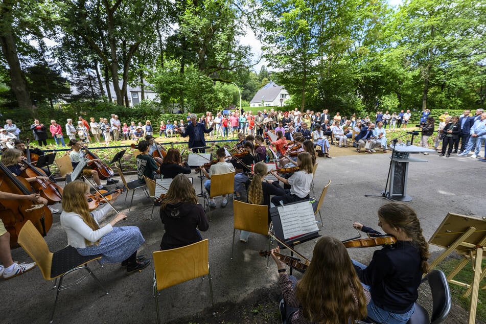 Chemnitz: Zum Gedenken an VW-Legende: Neuer Garten im Chemnitzer Stadtpark
