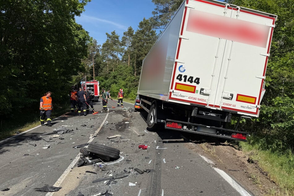 Die Straße war stundenlang dicht.