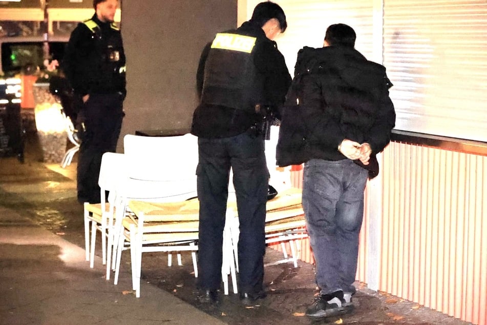 Berlin: Streit in Alt-Tegel eskaliert: Mann mit Messer im Gesicht verletzt