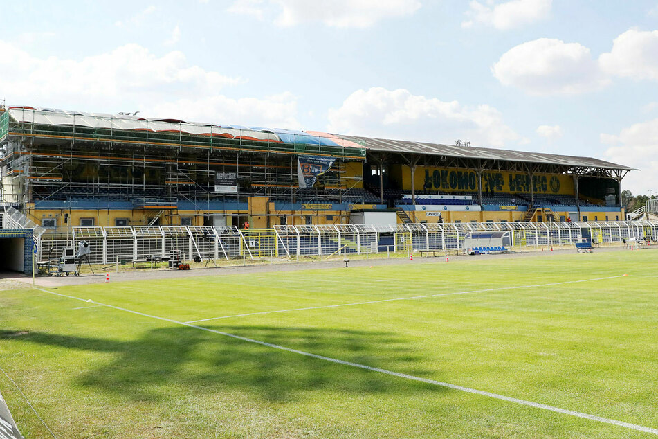 Das Match steigt im Bruno-Plache-Stadion (Foto von Loks Relegations-Hinspiel gegen Verl Ende Juni).