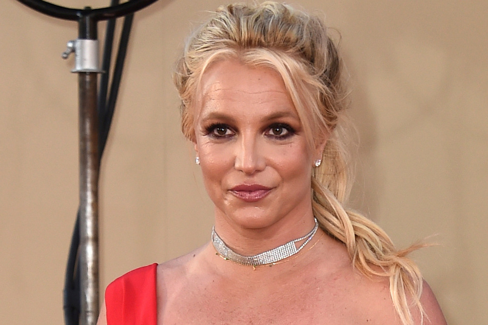 Britney Spears (41) möchte in ihrer Autobiografie schonungslos ehrlich sein. Das gefällt scheinbar nicht jedem ihrer Kollegen.