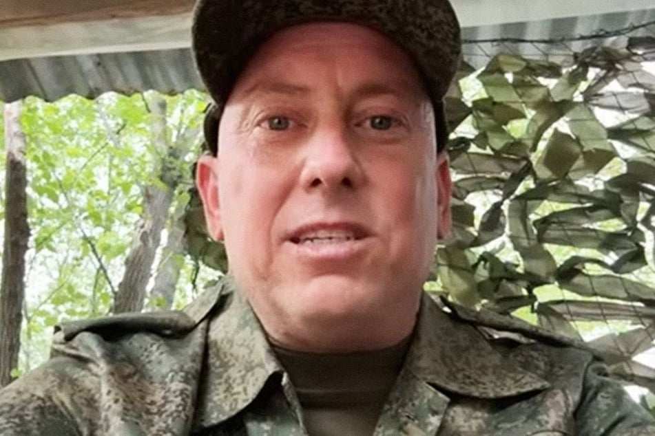 Seine Zeit in der russischen Armee dürfte sich Derek Huffman (46) wohl anders vorgestellt haben.