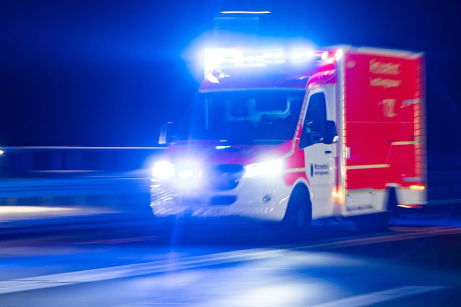 Zwei Schwerverletzte nach Frontal-Crash in Zwickau