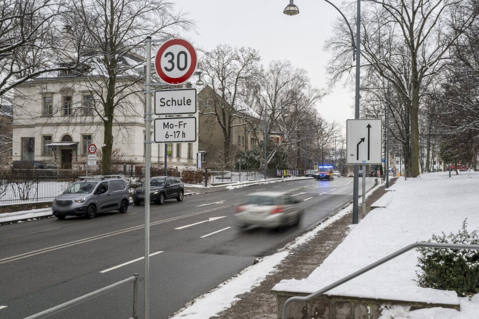 An der Grundschule Weststraße installiert die Stadt in diesem Jahr einen neuen Blitzer.