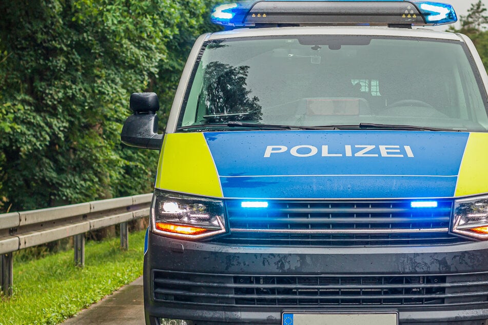 Mit Messer und Reizgas bedroht: Zwei Männer in Neue Neustadt überfallen!