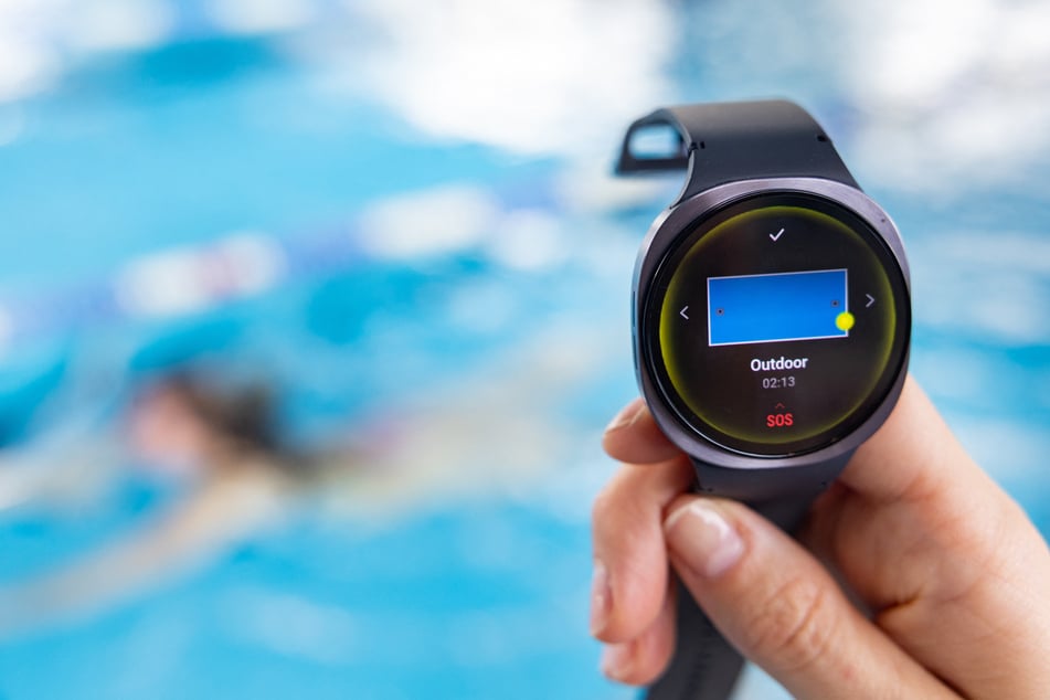 Hamburg: Hamburg testet Alarm-System im Schwimmbad: KI soll Leben retten
