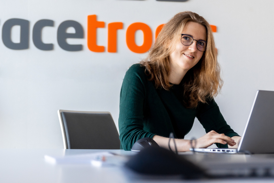 Vertriebsingenieurin Tanja Roth hat den Pitch gemeinsam mit ihren Kollegen vorbereitet.
