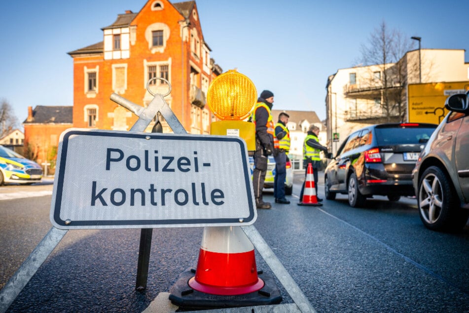 Beim landesweiten Kontrolltag waren die Polizeibeamten am Grenzübergang in Klingenthal vor Ort.