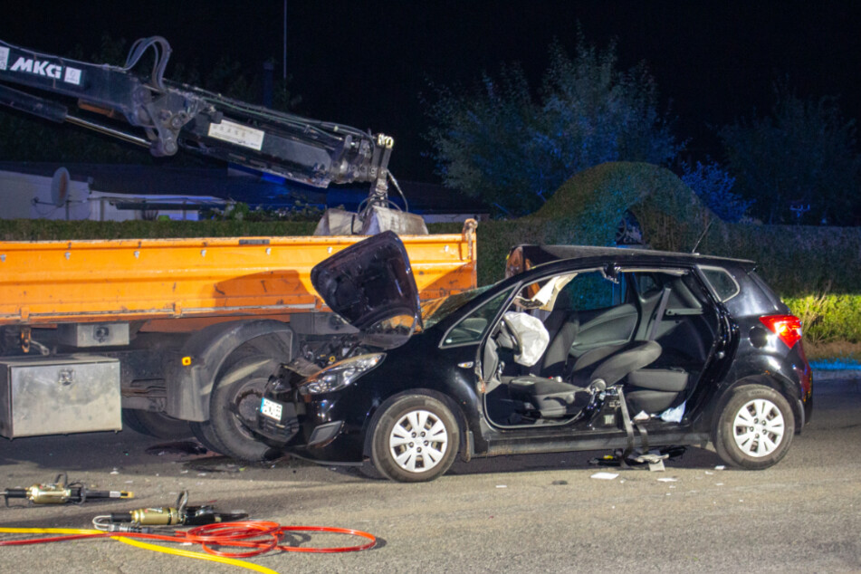 Der Wagen der Verunfallten war nach dem Crash ein einziger Totalschaden.
