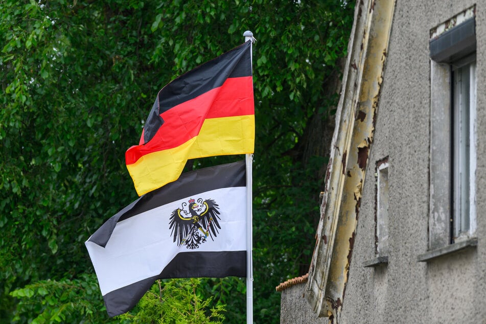 Die Eltern gehören zur "Reichsbürger"- und "Selbstverwalter"-Szene. (Symbolbild)