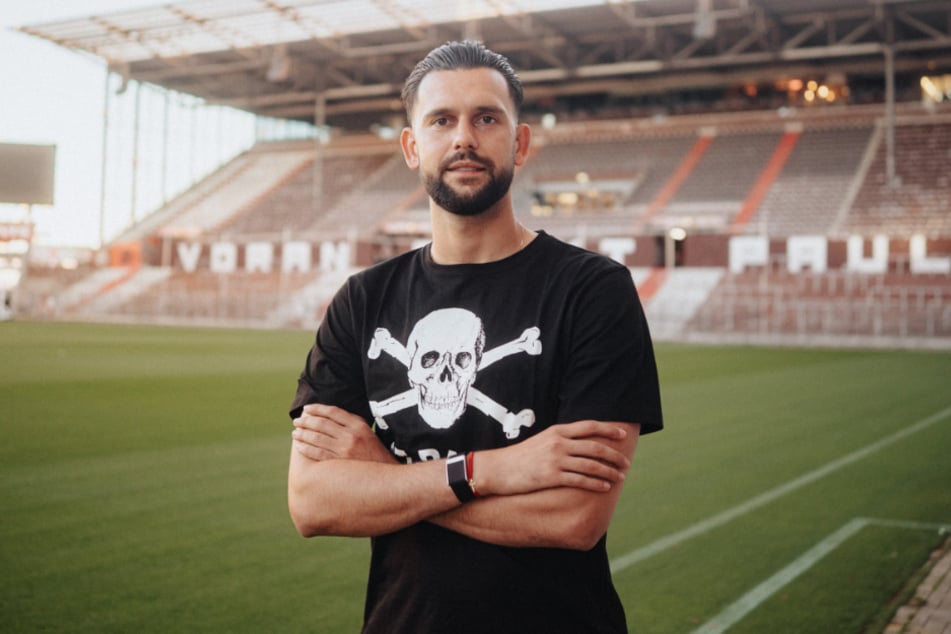 Der bulgarische Nationalkeeper Dimitar Mitov (29) läuft künftig für den FC St. Pauli auf.