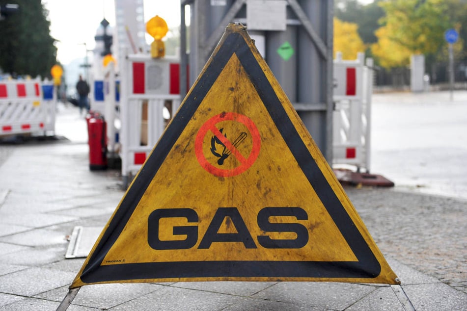 Auf der Sonnenallee ist am Montag Gas aus einer beschädigten Leitung ausgetreten. (Symbolfoto)