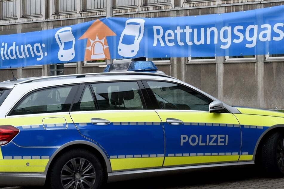 Beeindruckt andere Länder: Rettungsgassen zu bilden gehört für die Autofahrer in Deutschland zum Selbstverständnis. Also nicht vergessen. (Symbolbild)