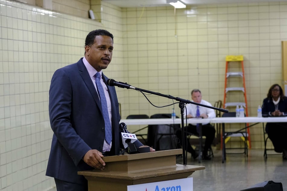 Troy LaRaviere, president of the Chicago Principals and Administrators Association, blamed the management of Chicago Public Schools for the deadlock.