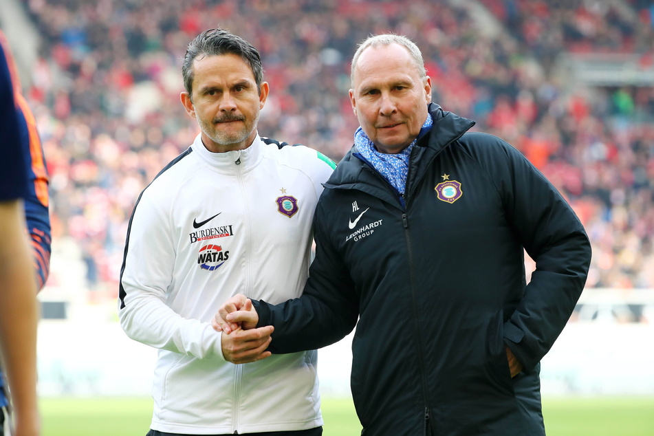 Dirk Schuster (53, l.) und Präsident Helge Leonhardt (62) im Februar 2020. Am 28. Mai 2021 trennte man sich.