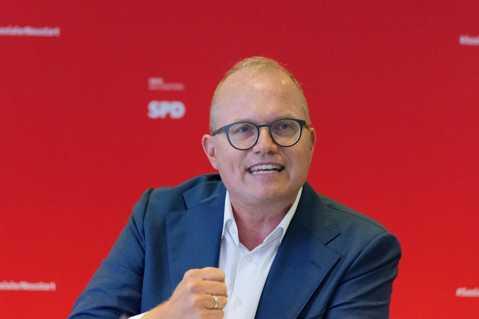 SPD-Fraktionschef Jochen Ott (52) ist selbst Hundehalter und von der Idee eines Sachkundenachweises überzeugt.