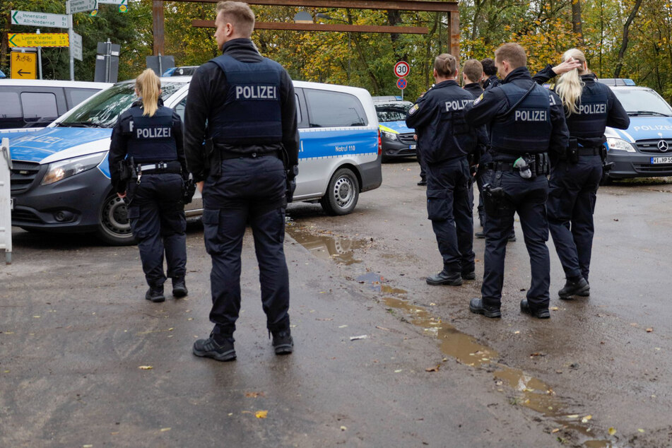 Frankfurt: Polizei-Großeinsatz in Frankfurt-Niederrad: Was war da los?