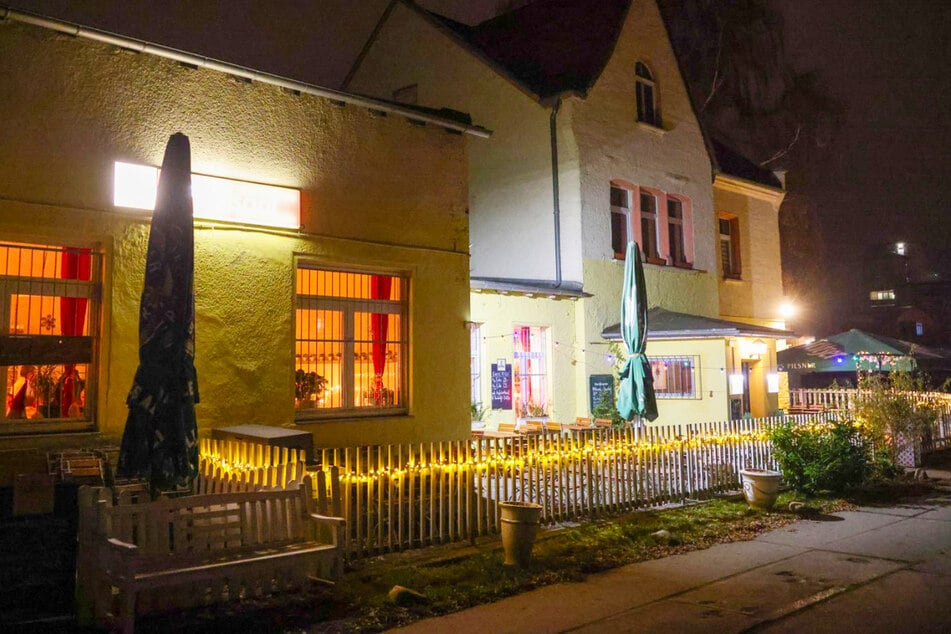 Die Gaststätte SchnitzelLiebe hat ein tolles Feiertagsbuffet in petto.