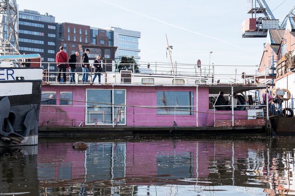 Das Hausboot des verstorbenen Country- und Schlagersängers Gunter Gabriel (†75). Mit-Käufer Olli Schulz (49) bezeichnete das sanierungsbedürftige Boot als "Scheisshaufen." (Archivbild)