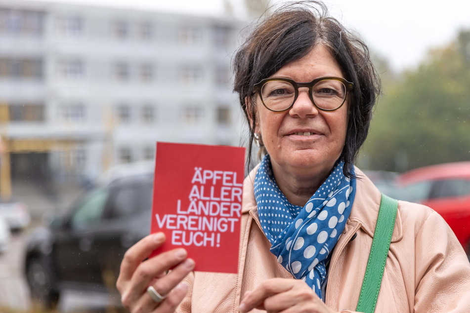 Die österreichische Künstlerin Barbara Holub (63) kuratierte die Parade der Apfelbäume.