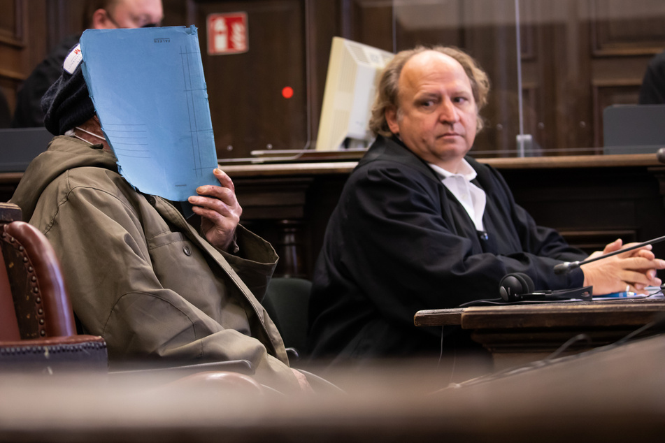 Frau und Sohn angezündet? Prozess um vierfachen Mordversuch beginnt