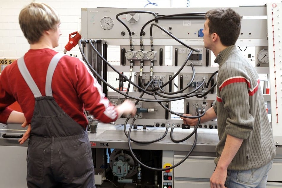 37.100 Personen in NRW brachen 2024 ihre Ausbildung ab - so viele wie seit zehn Jahren nicht. (Symbolbild)