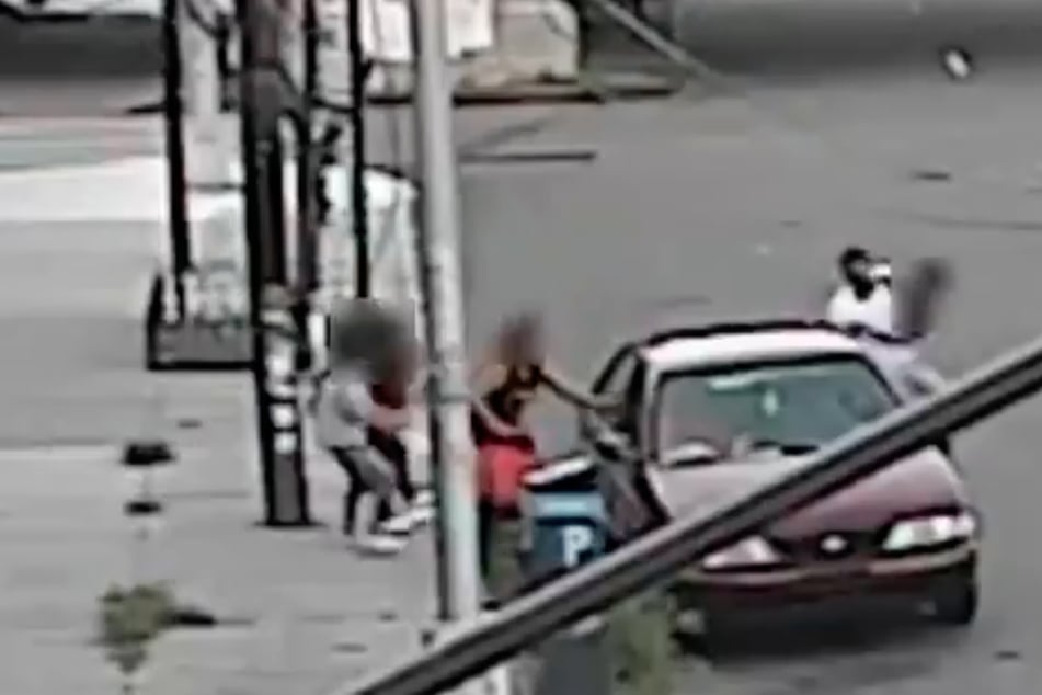 Shocking save! Mother's heroic instinct comes to the rescue in NYC kidnapping