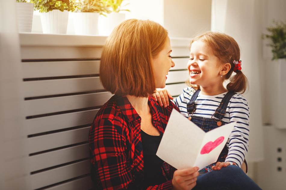 Parents can help kids to become optimistic by sharing more with their kids, and letting them in on how to positively process emotions and situations.