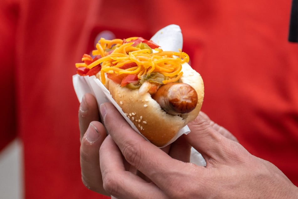 Viele Köstlichkeiten gibt es noch am heutigen Sonntag auf dem Schwarzenberger Festplatz. (Symbolbild)