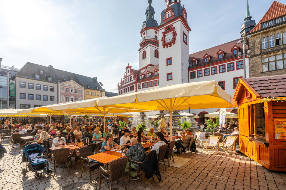 Am heutigen Freitag startete das 35. Weinfest in Chemnitz.