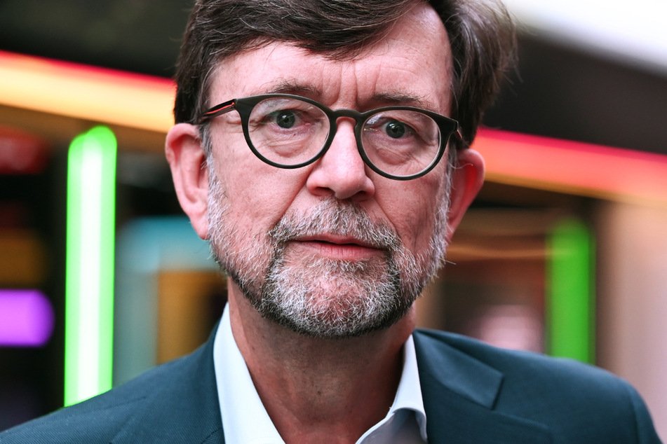 Jörg Sandvoß, Vorstandsvorsitzender der DB Regio AG, ist für eine Beibehaltung der Maskenpflicht im ÖPNV bis Ostern.