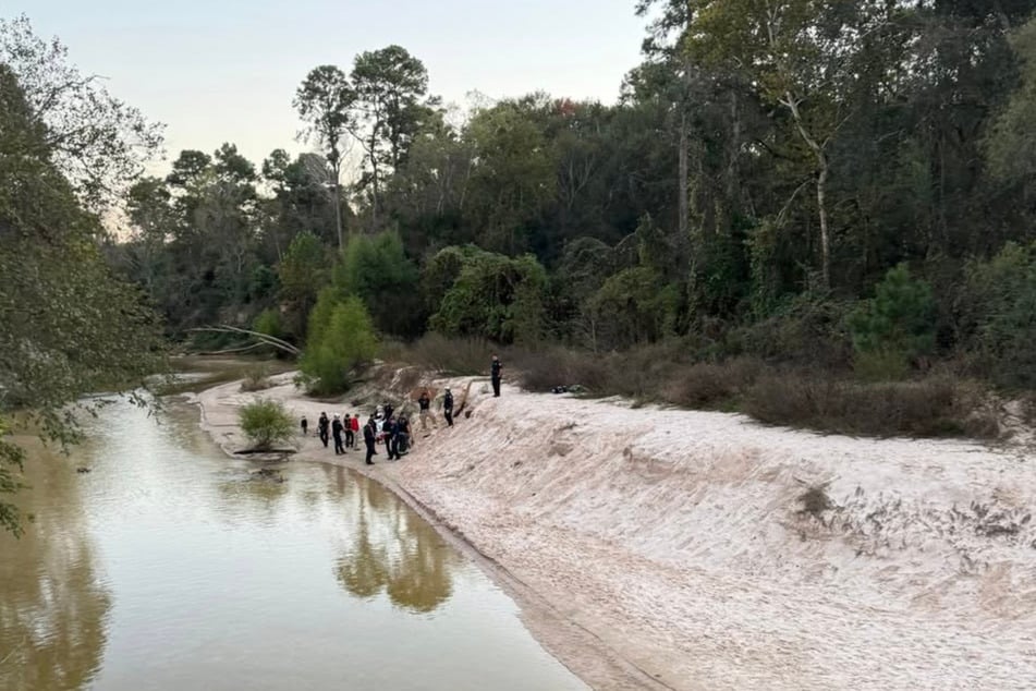 Die Sanddüne war plötzlich kollabiert und begrub die Zwölfjährige unter sich.
