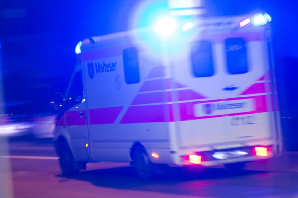Der Mann hat sich bei seinem Fluchtversuch schwer verletzt. (Symbolfoto)