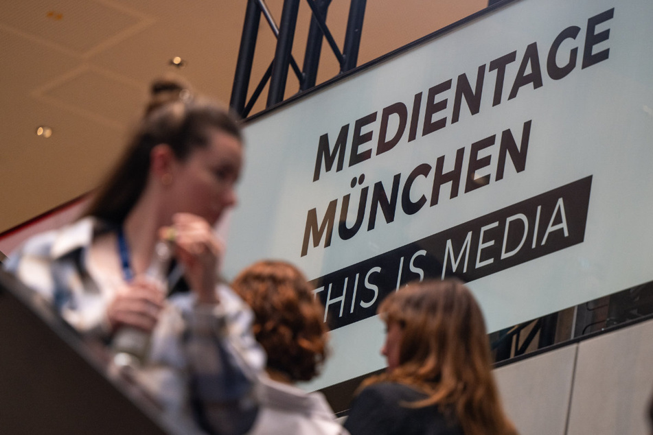 München: Revolution nur mit Regeln? Medientage-Abschluss zum Thema KI und Medien