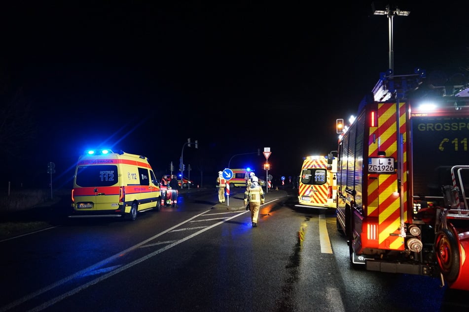 Zahlreiche Rettungskräfte waren zum Ort des Geschehens geeilt, um sich um die Verletzten zu kümmern.