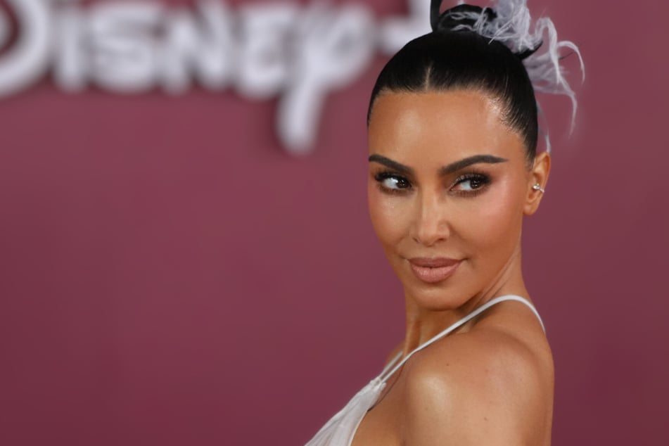 Kim Kardashian dragged psychics as "pathological liars" while getting ready for Kris Jenner's 70th birthday!
