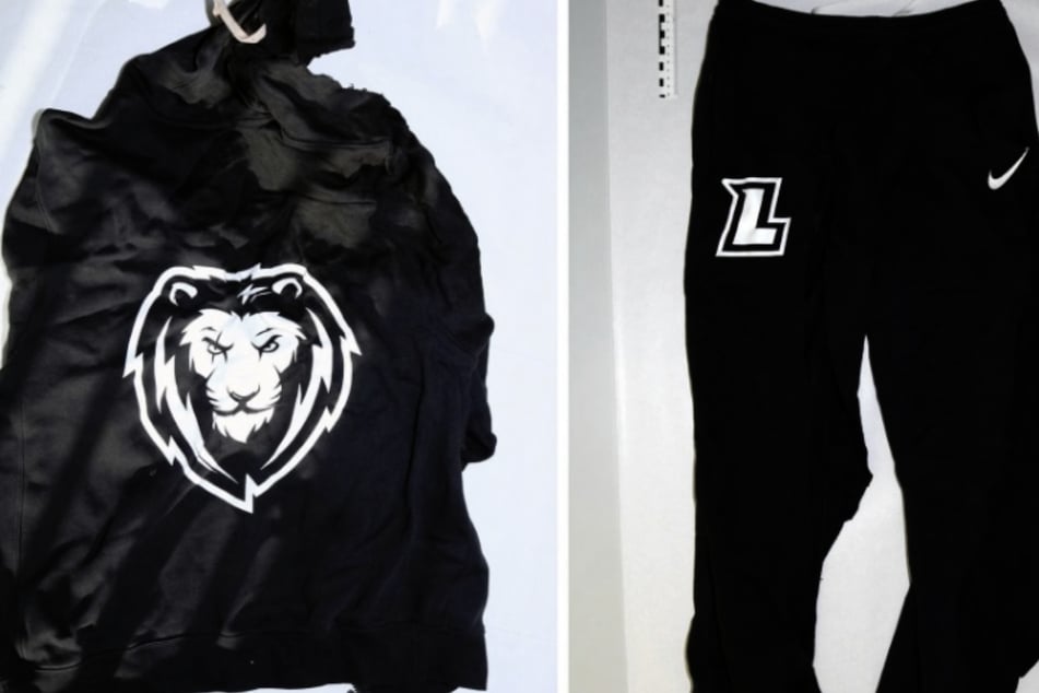 Der 15-Jährige trug diese Kleidung.