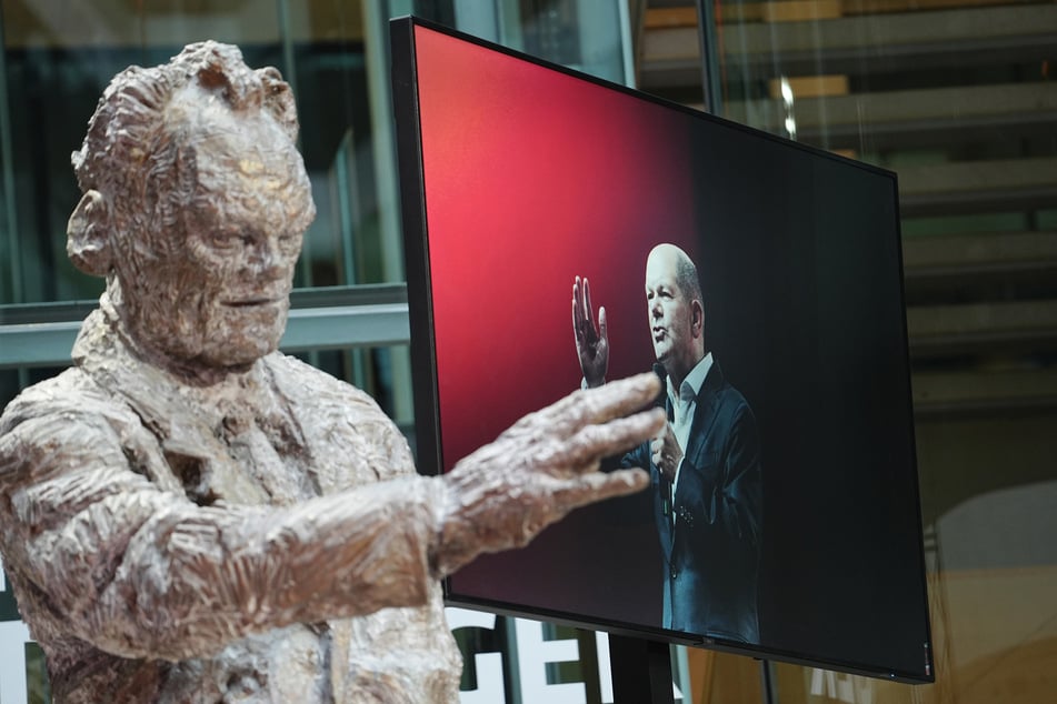 Im Willy-Brandt-Haus der SPD wartet man gespannt auf die ersten Zahlen.