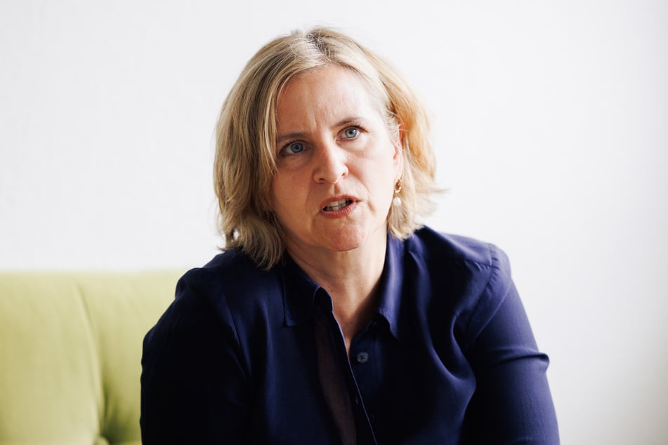 Die rheinland-pfälzische Umwelt- und Mobilitätsministerin Katrin Eder (48, Bündnis 90/Die Grünen) zeigt sich empört, ob der neue Flugpläne des Frankfurter Flughafens.