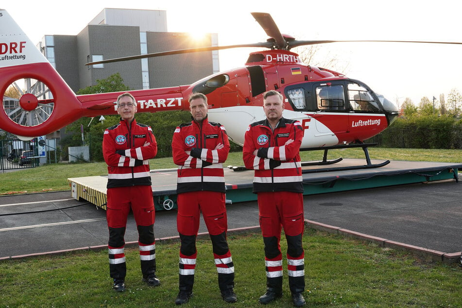 Professor Martin Sauer (links, 49), Marco Cramme (mitte, 53) und Thomas Scheffler (rechts, 55) wurden bei Rettungseinsätzen gefilmt.