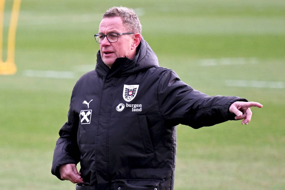 Ralf Rangnick (66) ist zurzeit Trainer der österreichischen Nationalmannschaft und wird seinen Vertrag beim ÖFB erfüllen.