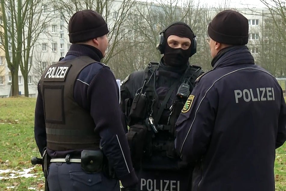 Polizisten der Inspektion Zentrale Dienste sollen die Torgauer Revierbeamten fortan unterstützen, um die öffentliche Sicherheit in Nordwest zu gewährleisten. (Symbolfoto)
