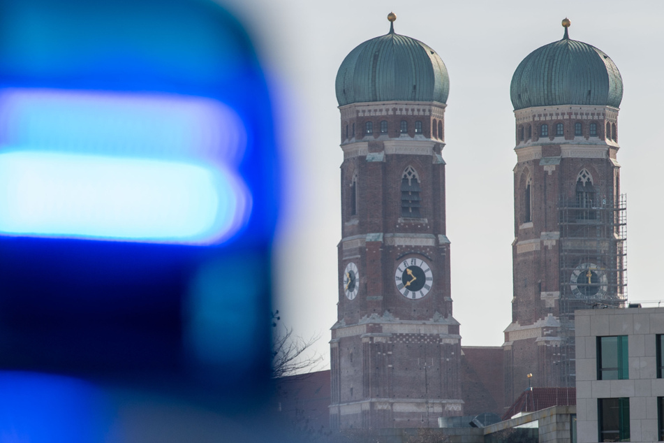 München: Verdacht auf Besitz und Verbreitung von Kinderpornografie! Durchsuchungen in München