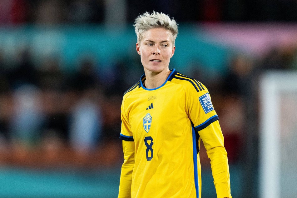 Lina Hurtig (27) trifft den entscheidenden Elfmeter für Schweden.