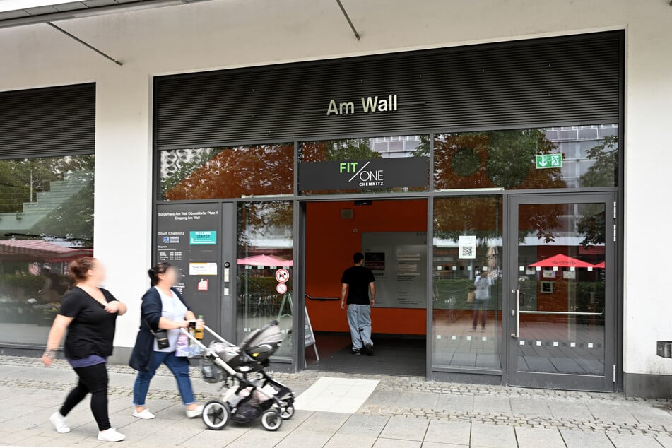 Jetzt sind die Tage für das FIT/One am Düsseldorfer Platz (hier: Eingang Am Wall) gezählt.