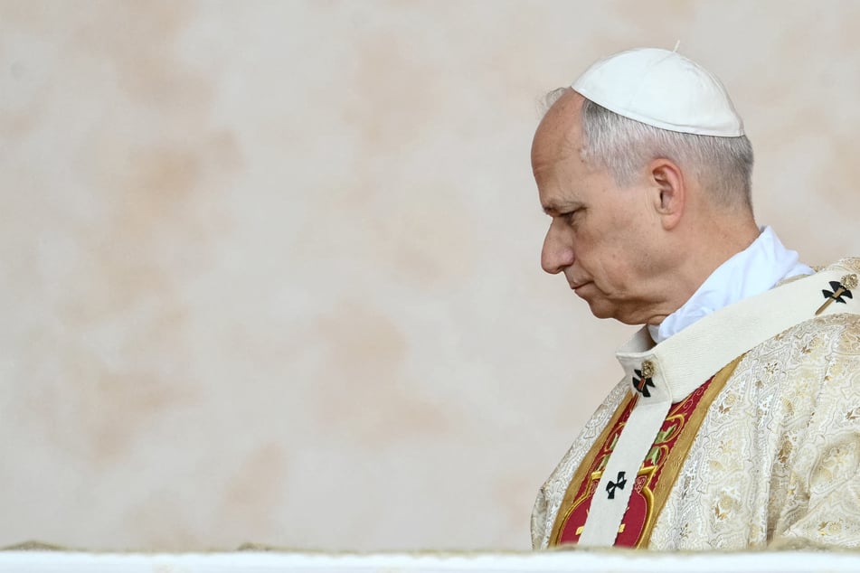 Pope Leo speaks out against death penalty as Trump administration moves to reinstate firing squads