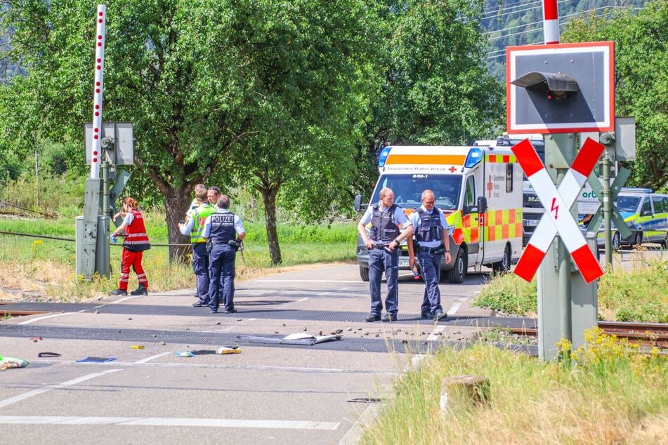Der Unfallort musste weiträumig abgesichert werden.