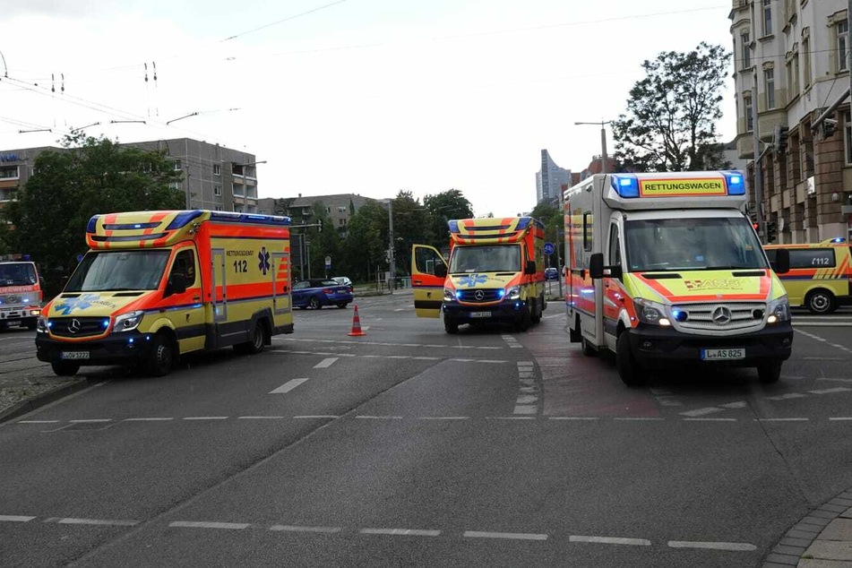 Heftiger Unfall im Leipziger Osten: Vier Verletzte