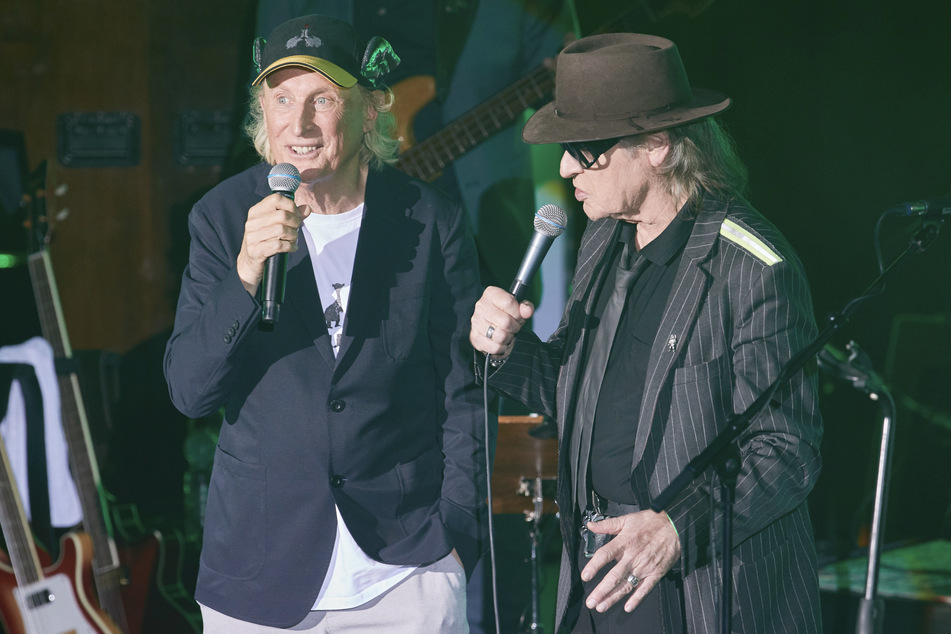 Kult-Komiker Otto Waalkes (74, l) und Panik-Rocker Udo Lindenberg (77) landeten nacheinander Nummer-1-Hits mit ihren Singles.