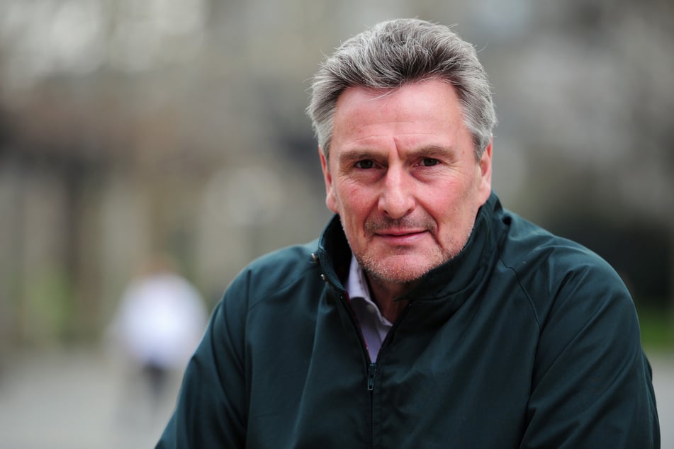 Ex-Bundesliga-Torschütze Dieter Müller (66) ist sich sicher, dass alle Profi-Klubs die Krise überstehen werden.